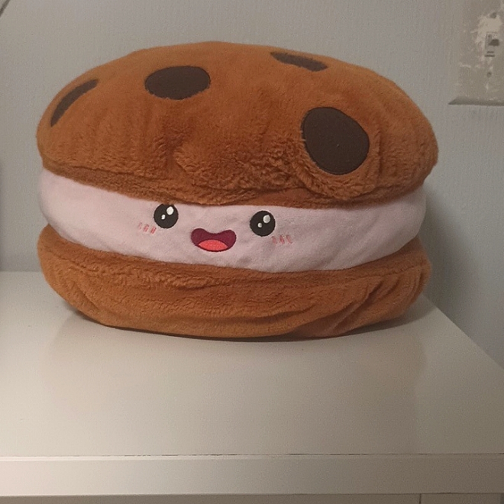 Chocolate chip ice cream plushie